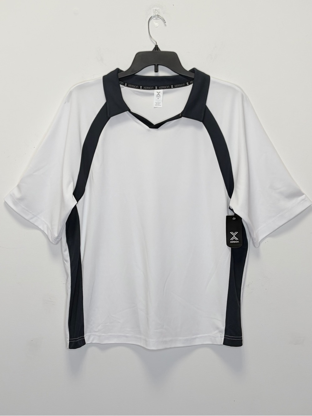 Xersion Men’s White Short Sleeve Athletic Shirt with Black Panels - Picture 8 of 9